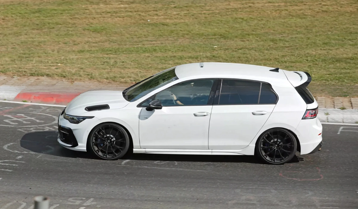 2026 Volkswagen Golf R 350