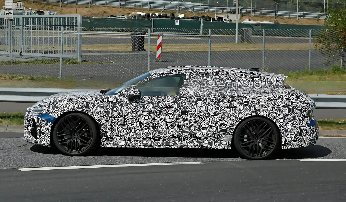 2025 Audi RS6 Avant Hybrid Wagon