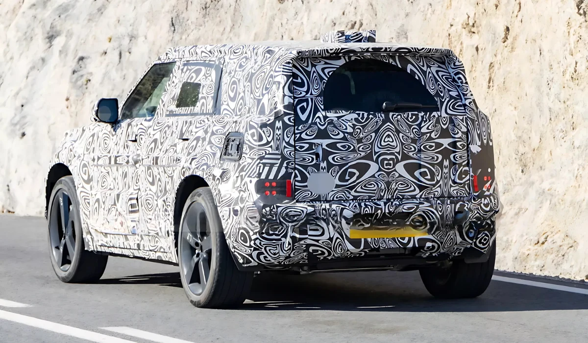 Land Rover Defender Sport