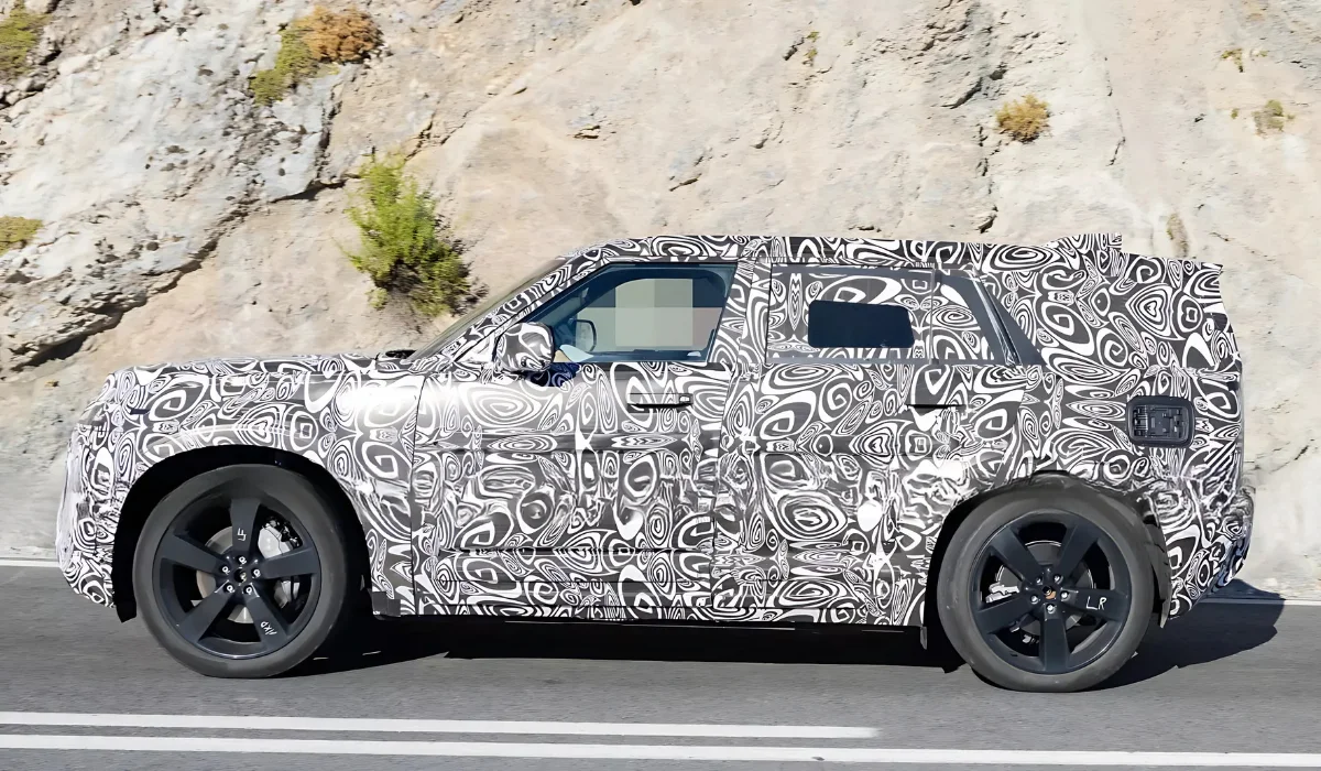 Land Rover Defender Sport