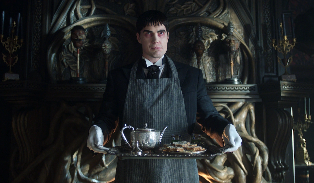 Joonas Suotamo as Lurch