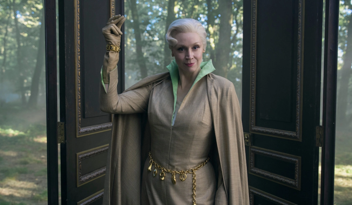 Gwendoline Christie as Larissa Weems