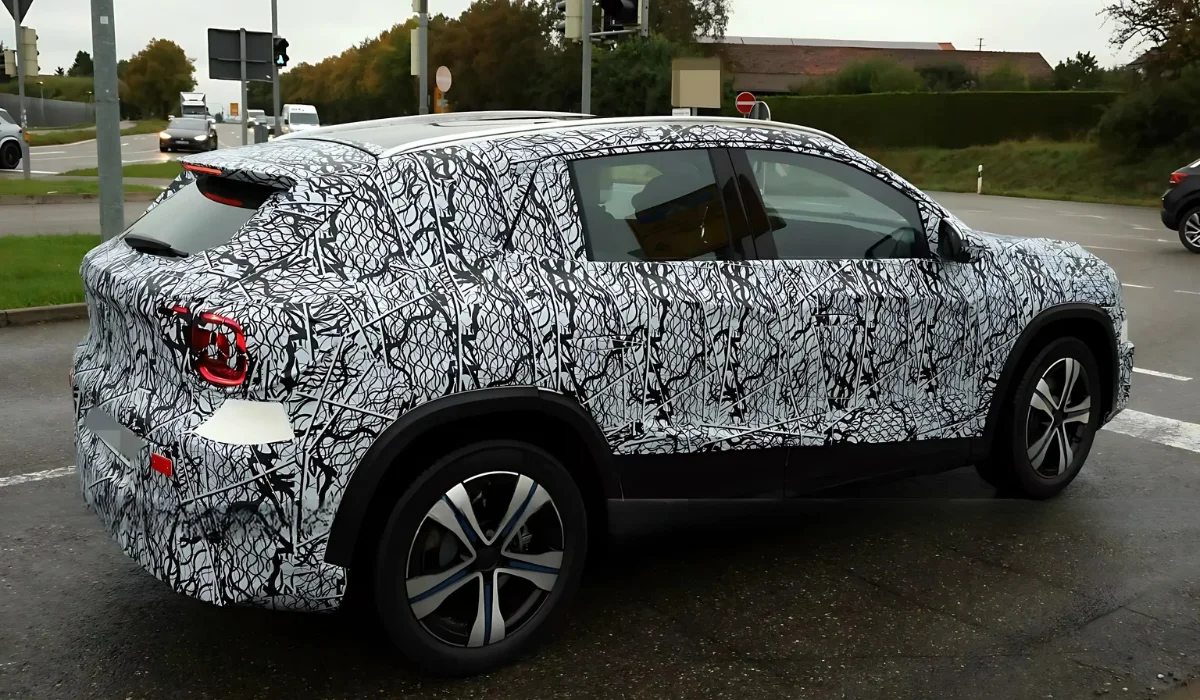 2026 Mercedes GLA Hybrid 