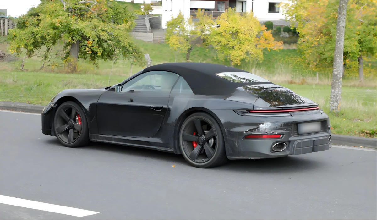 2025 Porsche 911 Turbo Touring