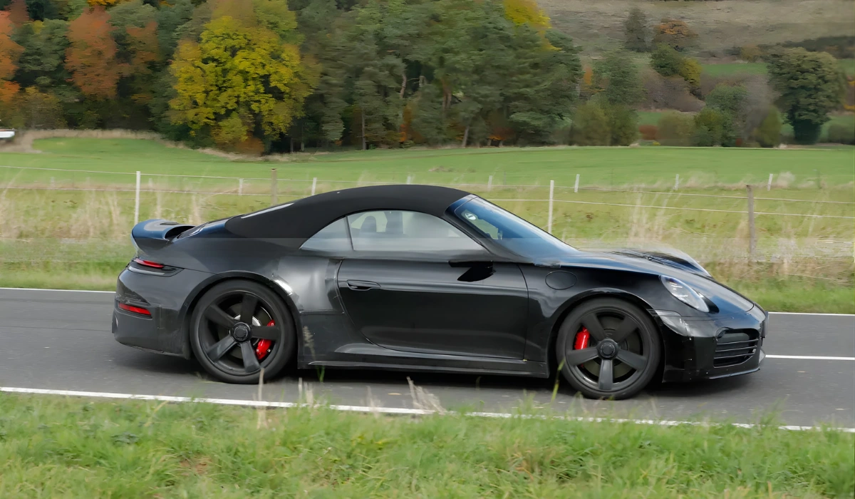 2025 Porsche 911 Turbo Touring