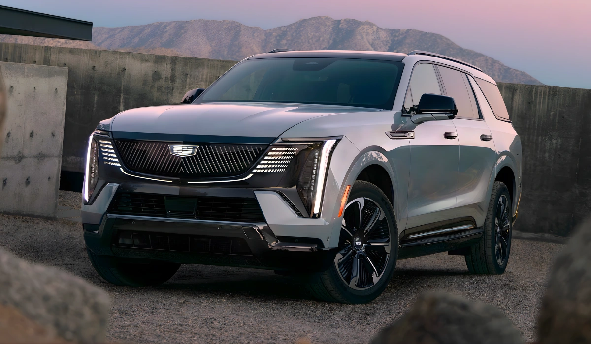 2028 Cadillac Escalade IQ