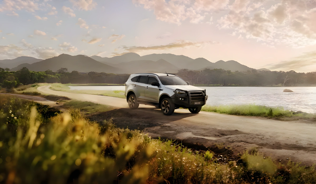 Isuzu MU-X Tour Mate