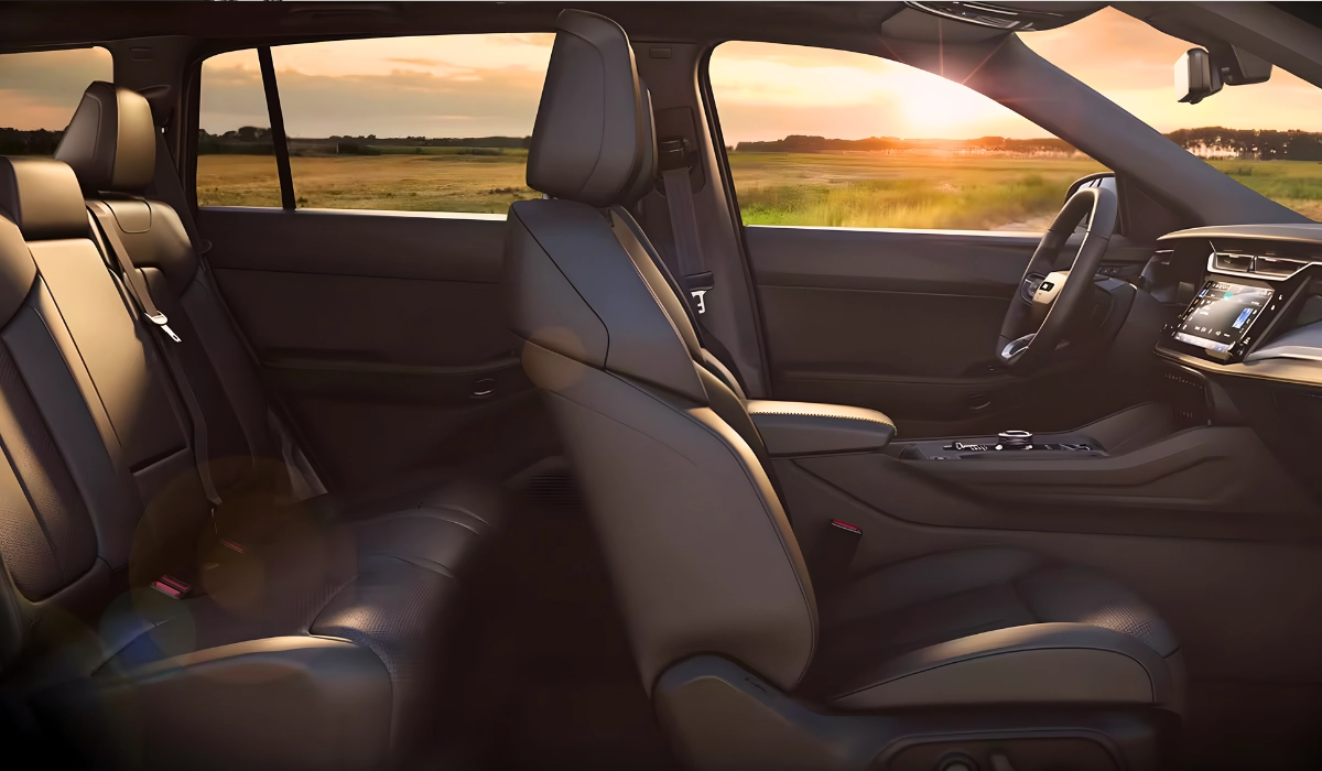 2026 grand cherokee interior