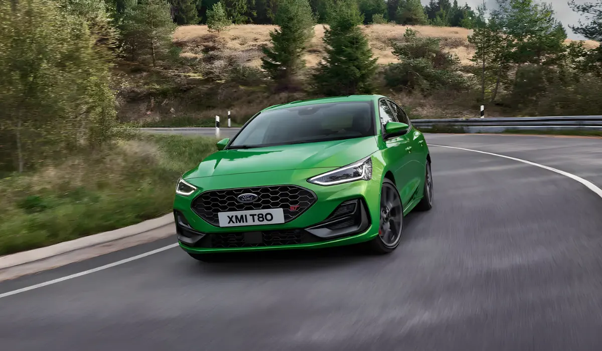 ford focus discontinuation