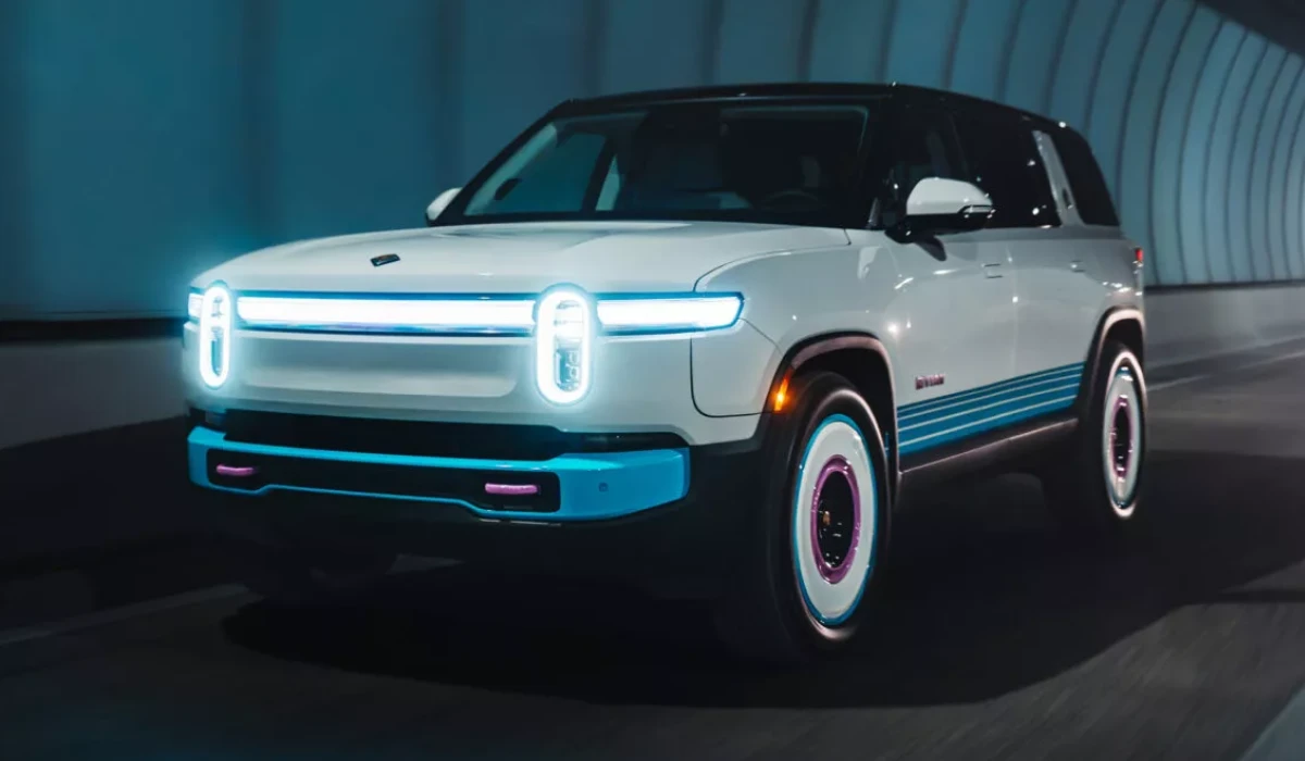 Rivian R1S Quad Miami Edition