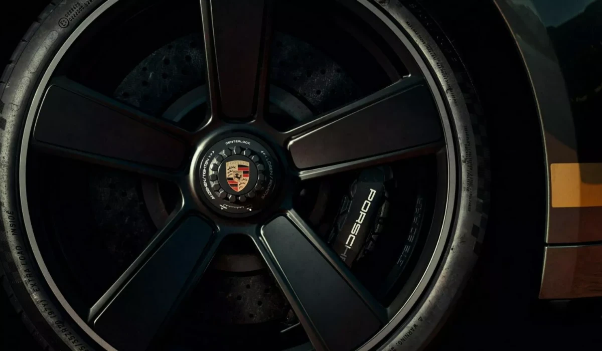 2027 Porsche 911 GT3 90 F