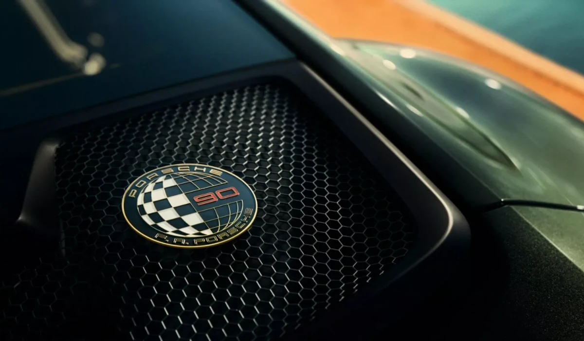 2027 Porsche 911 GT3 90 F