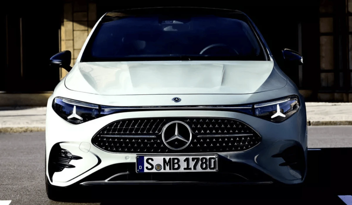 2026 Mercedes-Benz CLA 220 Hybrid