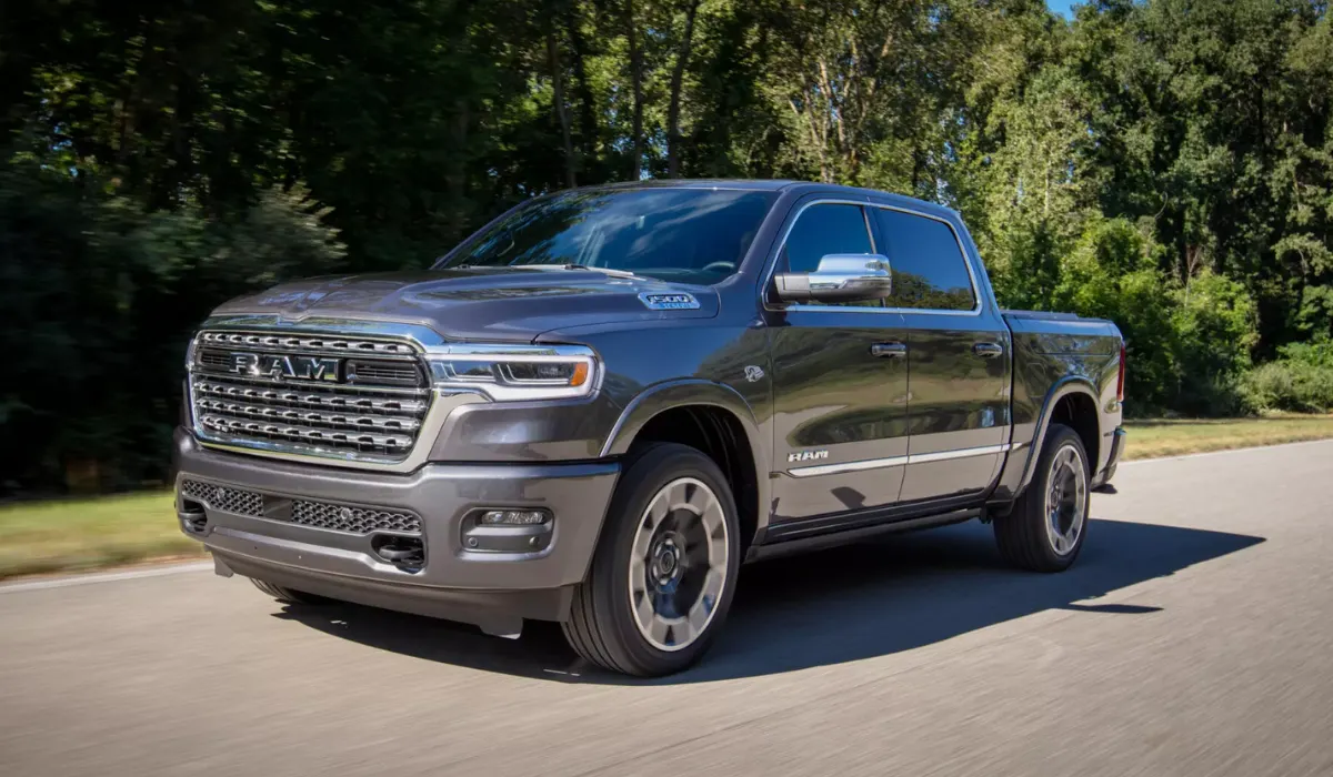 Hemi V8 comeback 2026