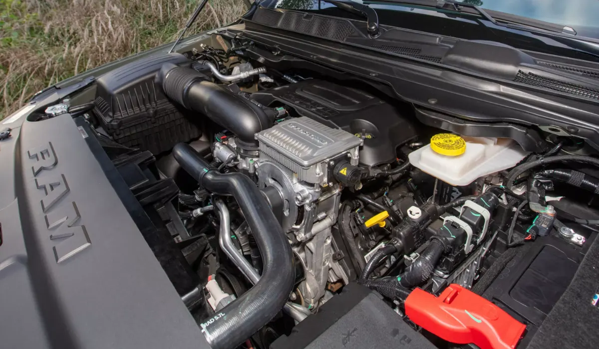 Hemi V8 comeback 2026