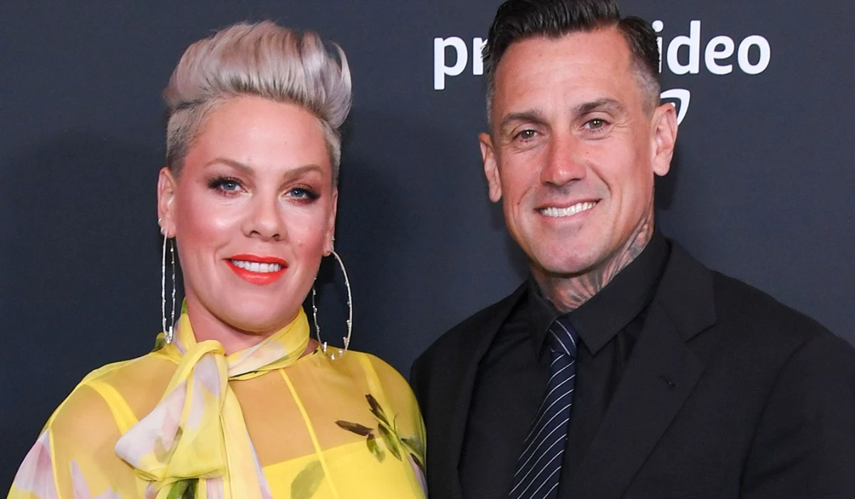 Pink and Carey Hart
