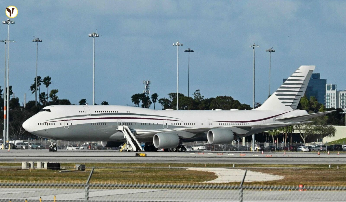 Qatar's 'Flying Palace' Gift to Trump? Denial Fuels Diplomatic Firestorm 